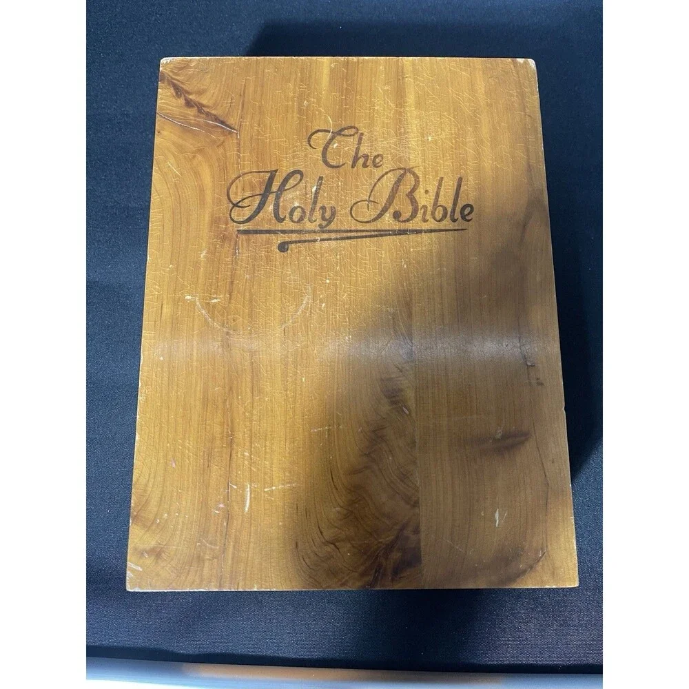 Vintage UAW Memorial Bible In Wooden Box 1971